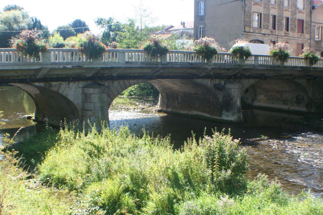 Appartement Les Ponts de l'Ornain à Bar-le-Duc Extérieur photo